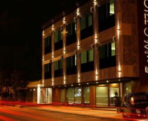 Samm - Boutique Class