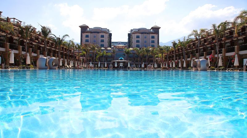 Cratos Premium Hotel & Casino