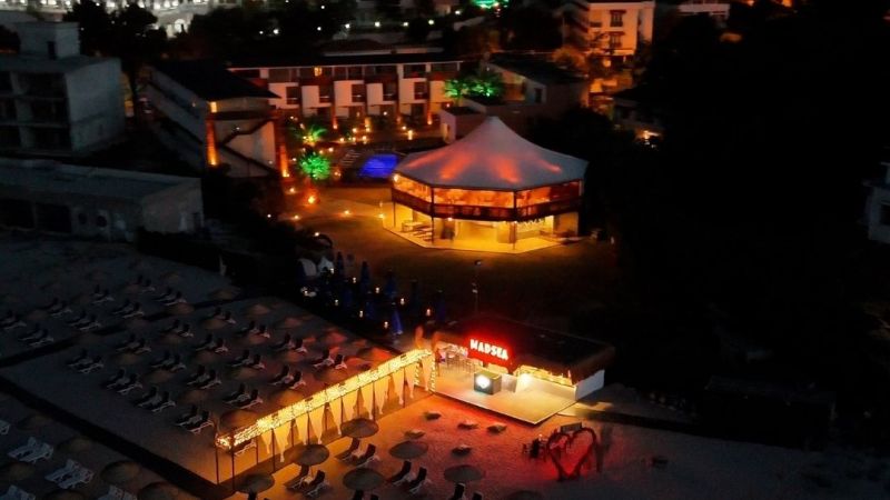 Mad Sea Beach Hotel