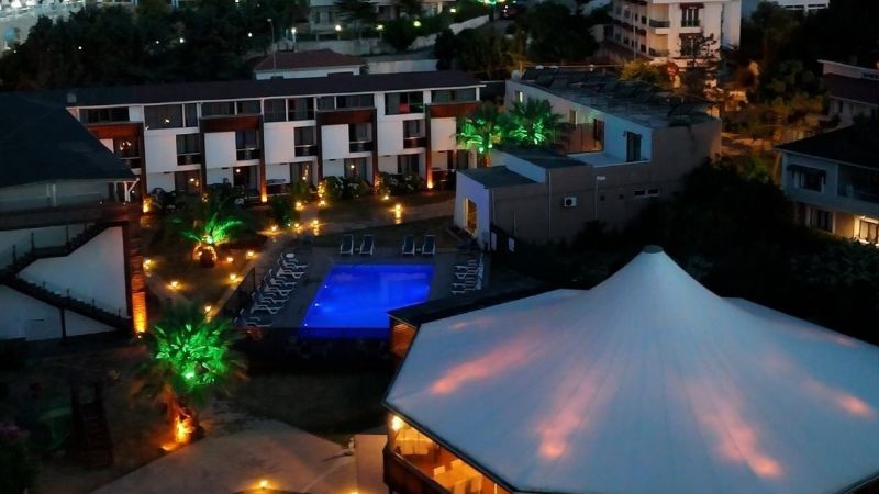 Mad Sea Beach Hotel