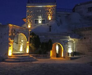 The Tulip Cave Suites