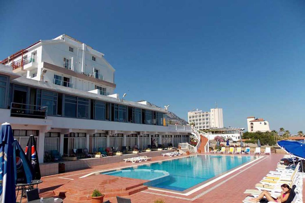 Manolya Hotel