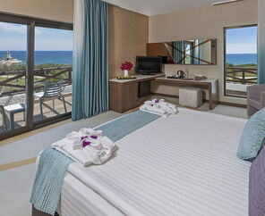 Nuh`un Gemisi Deluxe Hotel Casino