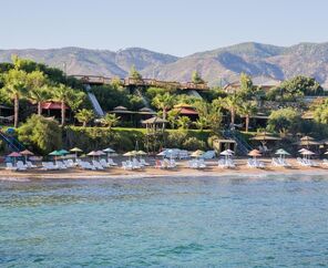 Merit Crystal Cove Hotel & Casino