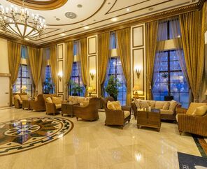 Rocks Hotel & Casino