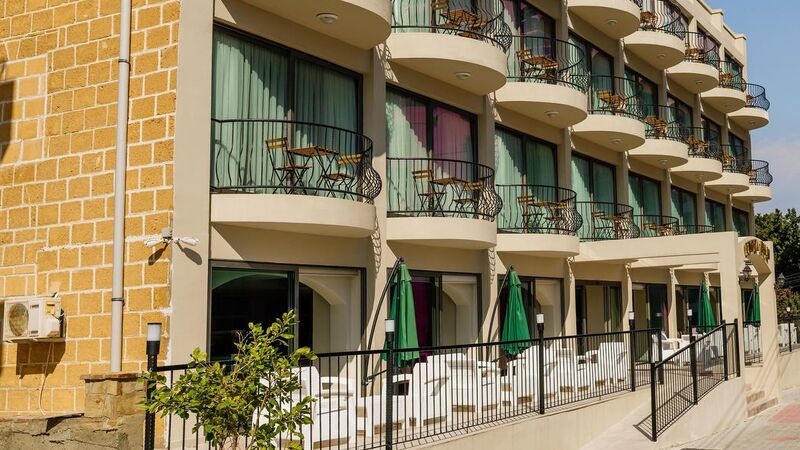 Olivia Palm Boutique Hotel