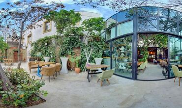 Avenue Hotel