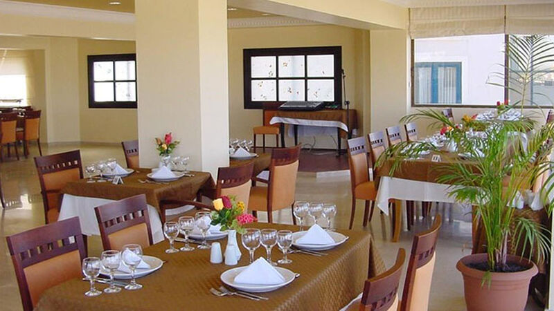 City Royal Hotel