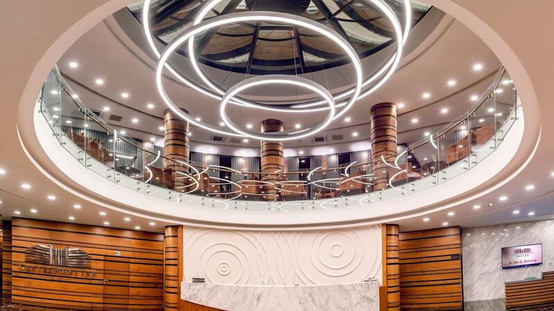 Novel Centre Point Hotel