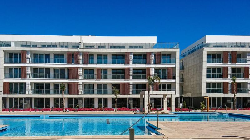 Courtyard Long Beach Holiday Resort