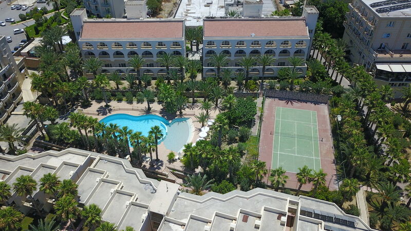 Oscar Resort Hotel
