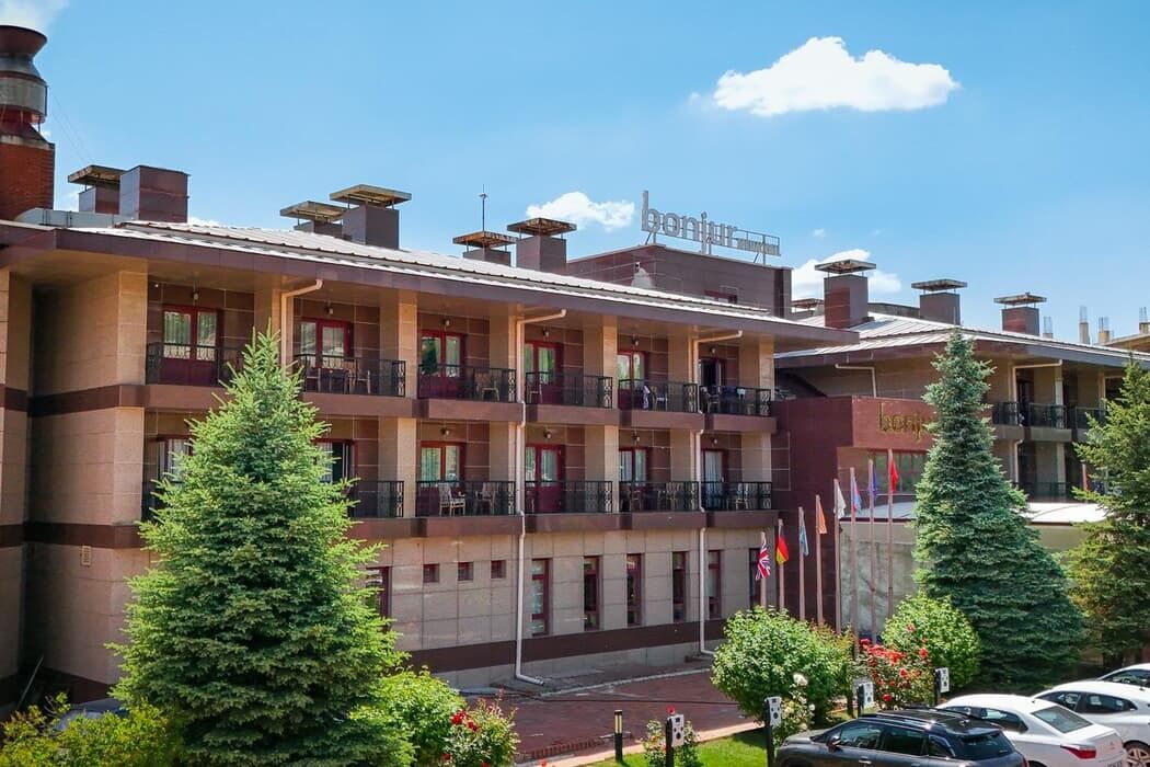 Bonjur Hotel Thermal & Wellness Club