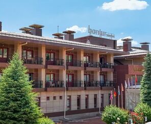 Bonjur Hotel Thermal & Wellness Club