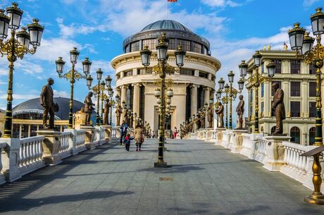 Balkan Güzelleri Ajet Havayolları ile Kosova Makedonya Turu