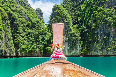 Bangkok Phuket Serüveni turu Qatar Havayolları ile 6 Gece Öğlen Uçuşu (BKK-HKT) 2026 Dönemi