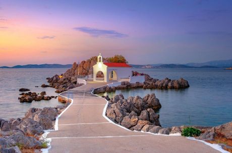 Çeşme Çıkışlı Feribot ile Sakız Adasıs Turu 2 Gece 3 Gün 