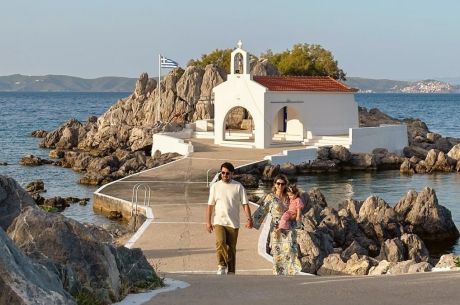 Çeşme Çıkışlı Feribot ile Sakız Adasıs Turu 2 Gece 3 Gün 