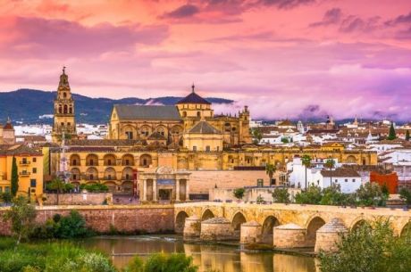 Elegant İspanya & Endülüs Pegasus Hava Yolları ile 7 Gece 8 Gün MAD-BCN