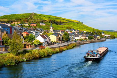 Çukurova Kalkışlı Comfort Benelüx & Paris & Almanya Sun Express Hava Yolları ile 6 Gece Ekstra Turlar Dahil DUS-DUS 2026 Dönemi