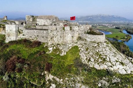 Kosovalı Büyük Balkanlar Turu AJet ile Extra Turlar ve Akşam Yemekleri Dahil PRN-PRN