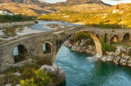 Çukurova Çıkışlı Kosovalı Büyük Balkanlar Turu AJet ile Extra Turlar ve Akşam Yemekleri Dahil 7 Gece TZL-SKP