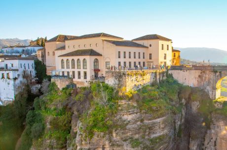 Comfort İspanya & Endülüs Turu Türk Hava Yolları ile 7 Gece Ekstra Turlar Dahil BCN-MAD 2026 Dönemi