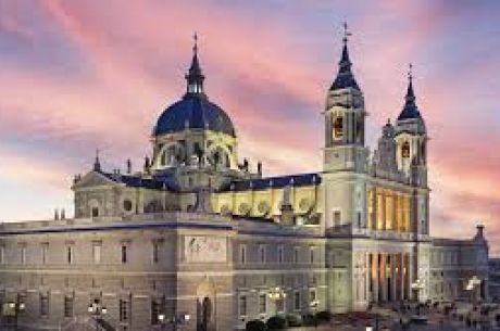 İzmir Çıkışlı Elegant İspanya & Endülüs Turu Sunexpres Havayolları ile 7 Gece BCN-MAD