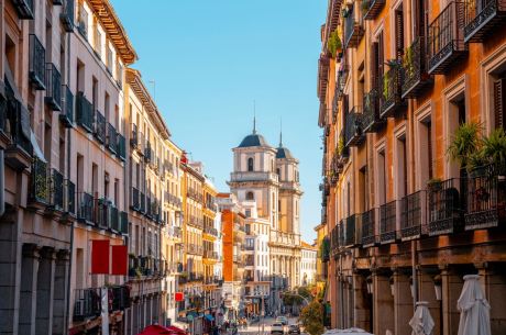 İzmir Çıkışlı Elegant İspanya & Endülüs Turu Sunexpres Havayolları ile 7 Gece BCN-MAD