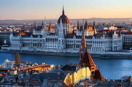 Orta Avrupa Turu Gündüz Extra Turları DAHİL Ajet Hy İle 7 Gece 8 Gün Promosyon (BUD-PRG)