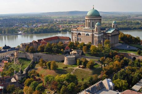 Otobüs İle Orta Avrupa Masalı (Tüm Çevre Gezileri ve Ekstra Turlar Dahil) İzmir Hareketli