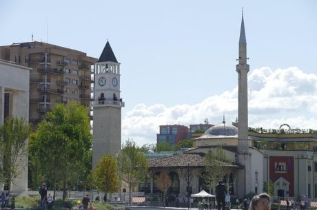 İzmir Çıkışlı Kosovalı Büyük Balkanlar Turu Pegasus ile Extra Turlar ve Akşam Yemekleri Dahil SKP-SKP