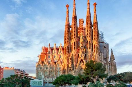 İzmir Çıkışlı Elegant İspanya & Endülüs Turu Sunexpres Havayolları ile 7 Gece BCN-MAD