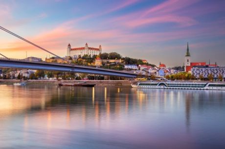 Orta Avrupa Turu Gündüz Extra Turları DAHİL Ajet Hy İle 7 Gece 8 Gün Promosyon (BUD-PRG)