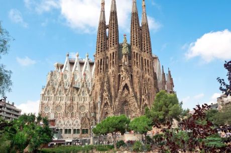 Comfort İspanya & Endülüs Turu PEGASUS Hava Yolları ile 7 Gece Ekstra Turlar Dahil MAD-BCN 2026 Dönemi